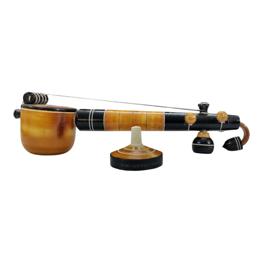 Wooden veena